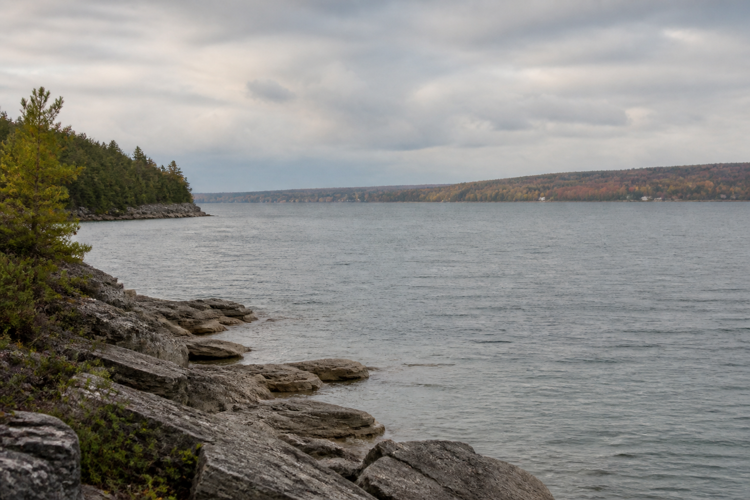 Two shores of Lake Ontario, the charted water between